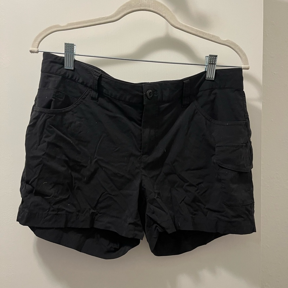 Eddie Bauer black shorts size 10